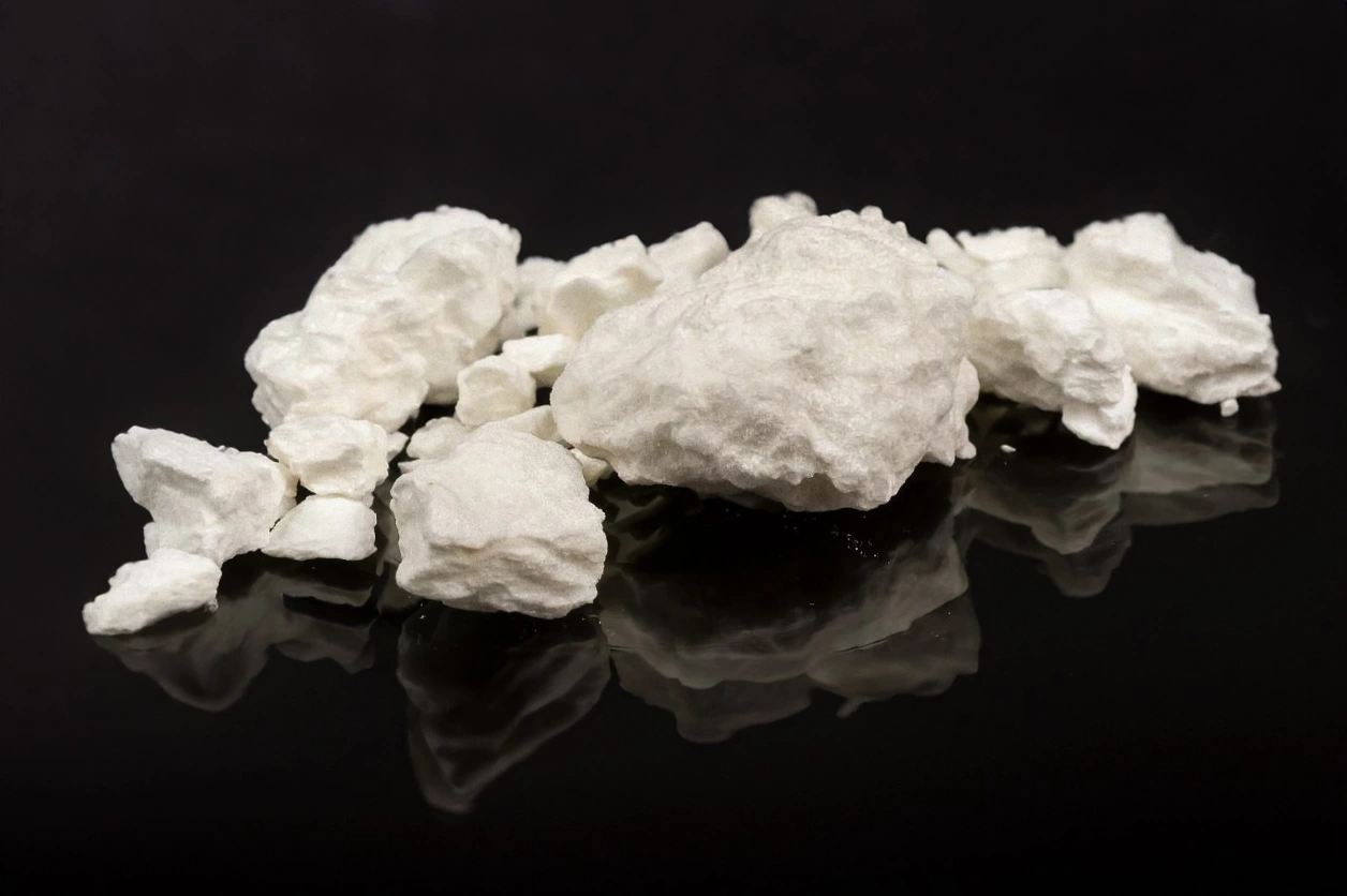 What Does Crack Cocaine Look Like? Thumbnail